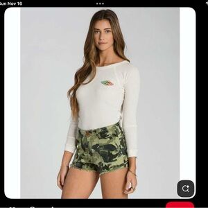 Billabong Peace Not War Woman’s Shorts in Camo